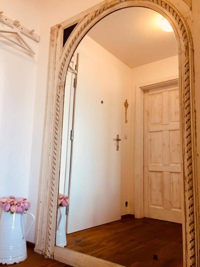 Appartements Des Merveilles Mikulov Esterno foto