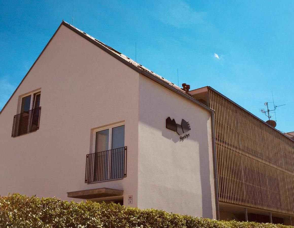Appartements Des Merveilles Mikulov Esterno foto